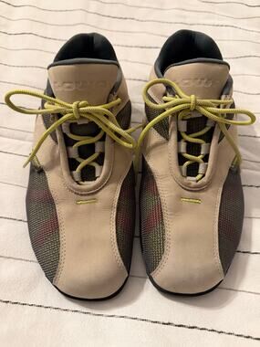 Lowa | Trainers Unique Suede and Mesh Construction with Yellow Laces